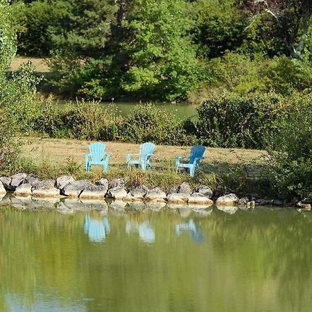 Chalet Au Milieu De La Foret Avec Lac A Proximite Layrac ภายนอก รูปภาพ