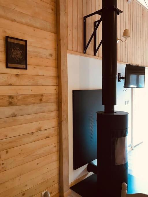 Chalet Au Milieu De La Foret Avec Lac A Proximite Layrac ภายนอก รูปภาพ
