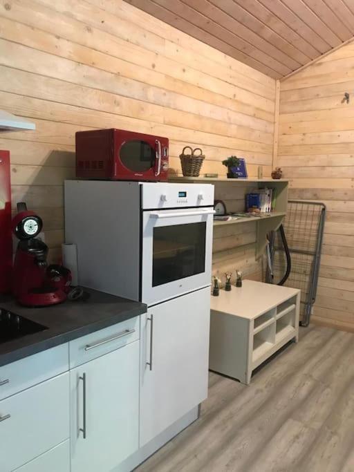 Chalet Au Milieu De La Foret Avec Lac A Proximite Layrac ภายนอก รูปภาพ