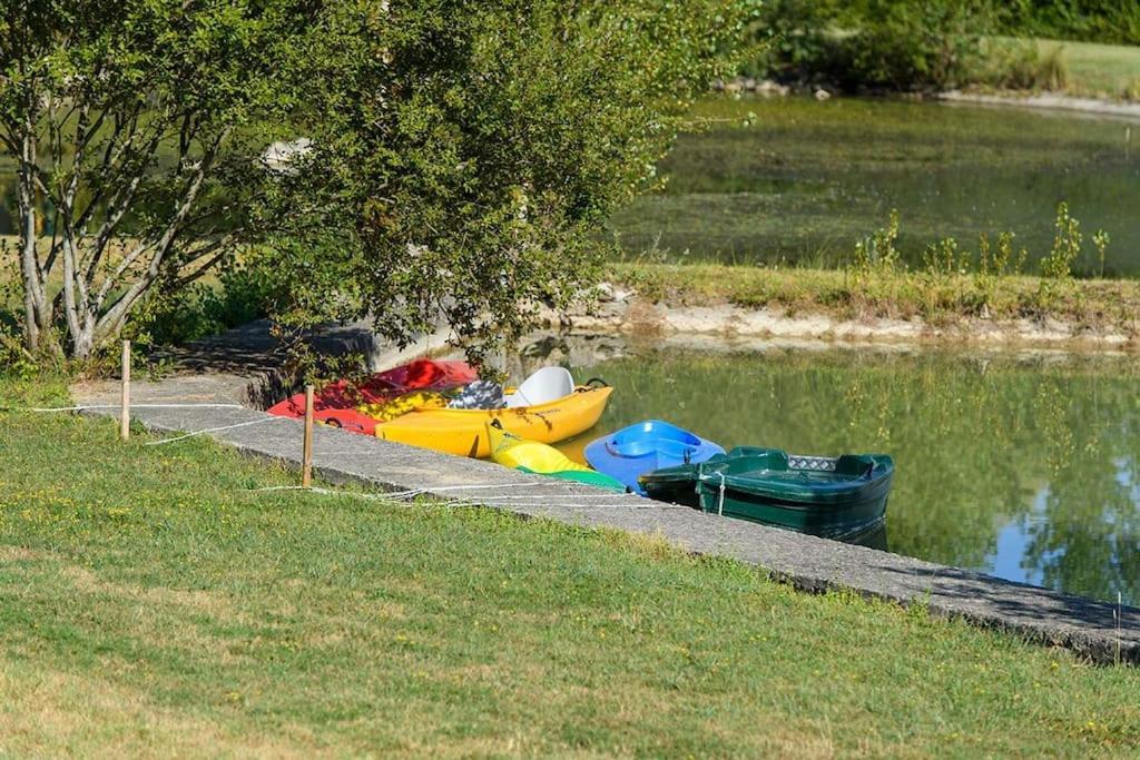 Chalet Au Milieu De La Foret Avec Lac A Proximite Layrac ภายนอก รูปภาพ